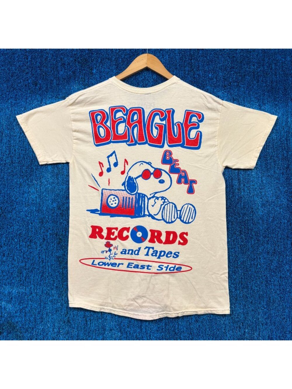 Peanuts Snoopy Records Beige T-Shirt Size Medium